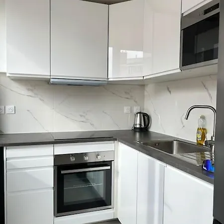 Spacious Near Carre De Baudouin Bua *